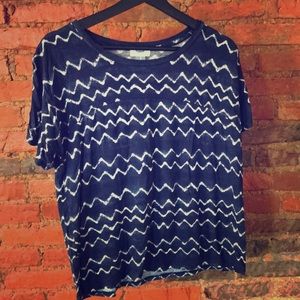 Old navy T-shirt